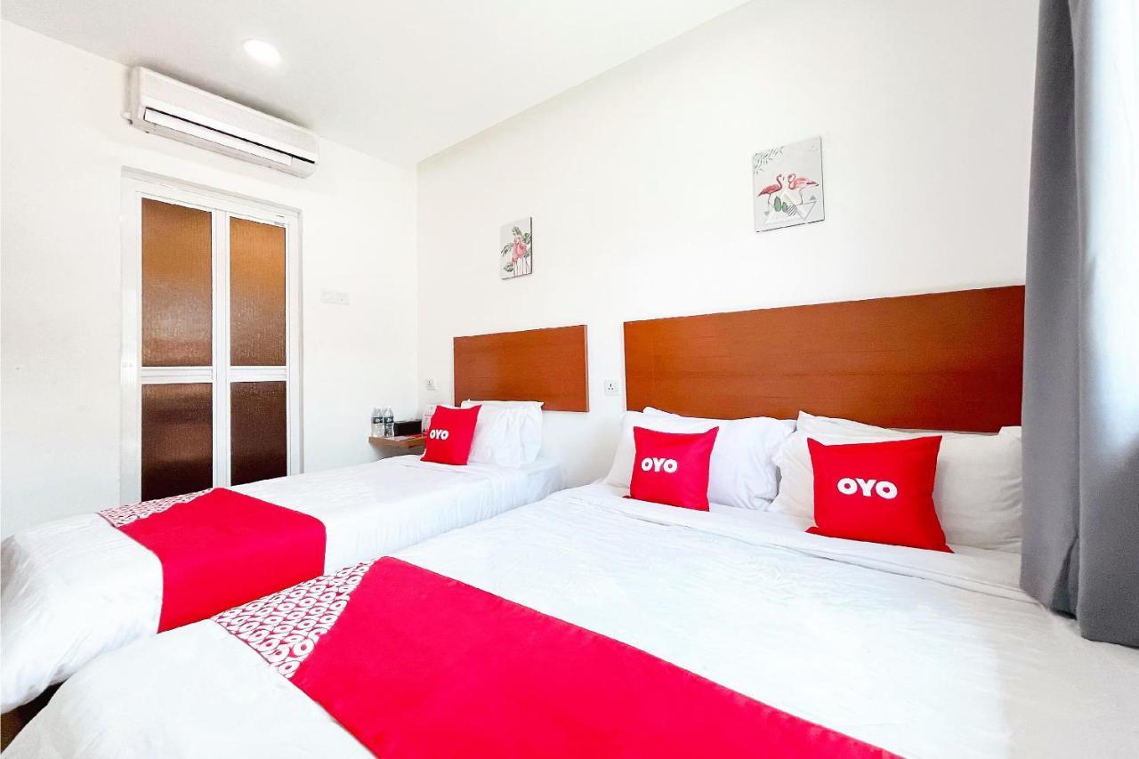 OYO 90334 Mawlaya Hotel Bayan Lepas Bagian luar foto