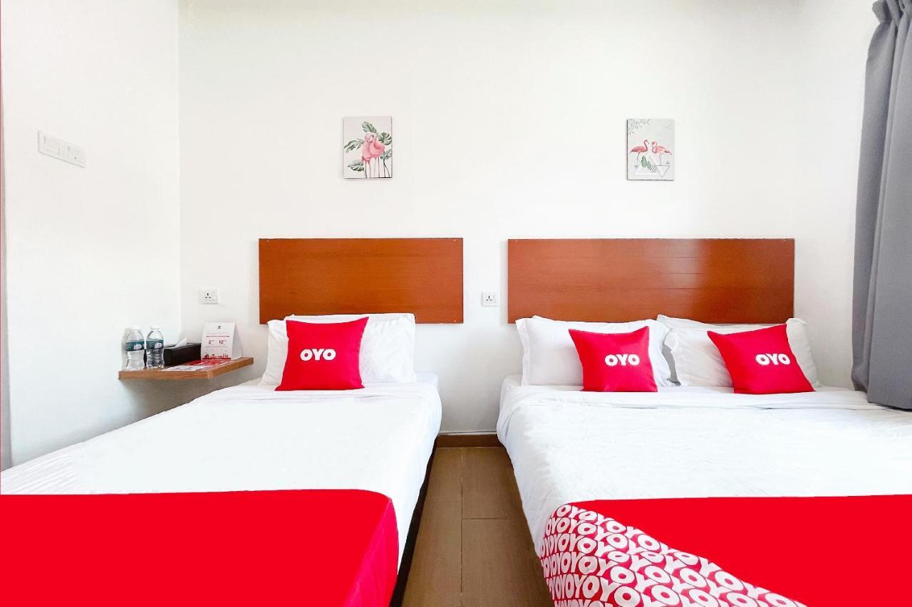 OYO 90334 Mawlaya Hotel Bayan Lepas Bagian luar foto